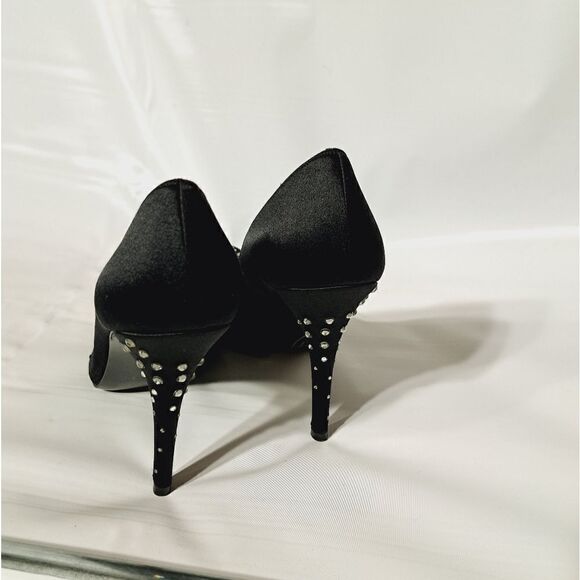 Stuart Weitzman  - Picture 8 of 10